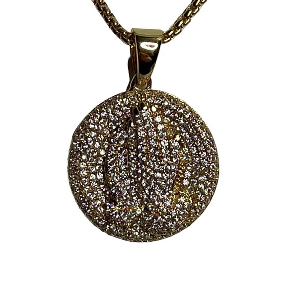 Praying Hands sparkling stone pendant on 28 inch chain NWOT - Picture 3 of 4